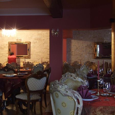 Hotel Royal Zalău Εξωτερικό φωτογραφία