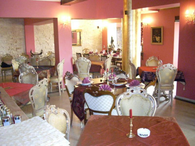 Hotel Royal Zalău Εξωτερικό φωτογραφία